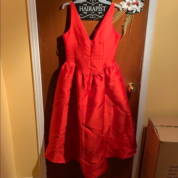 Red dress with deep v-plunge - Picture 2 of 2